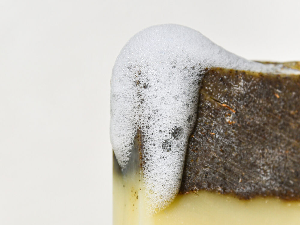 Savon naturel : guide pour une peau douce et nourrie naturellement