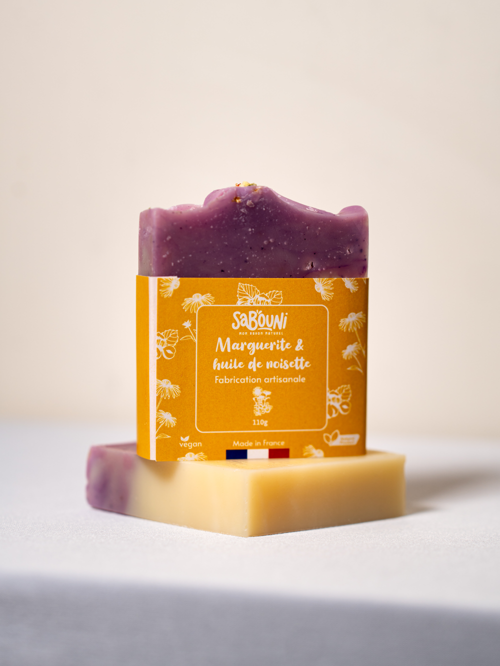 Savon à la Marguerite & à l'Huile de Noisette - Sabouni Savon à la Marguerite & à l'Huile de Noisette - Sabouni